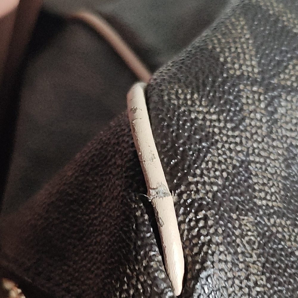 Michael Kors Brown Purse. - Picture 5 of 9